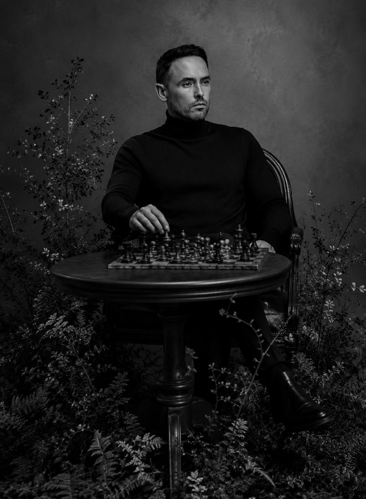 Keith Cullen at the chess board
